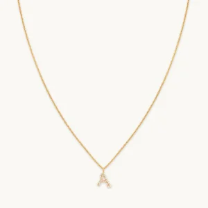 A Initial Pavé Pendant Necklace in Gold