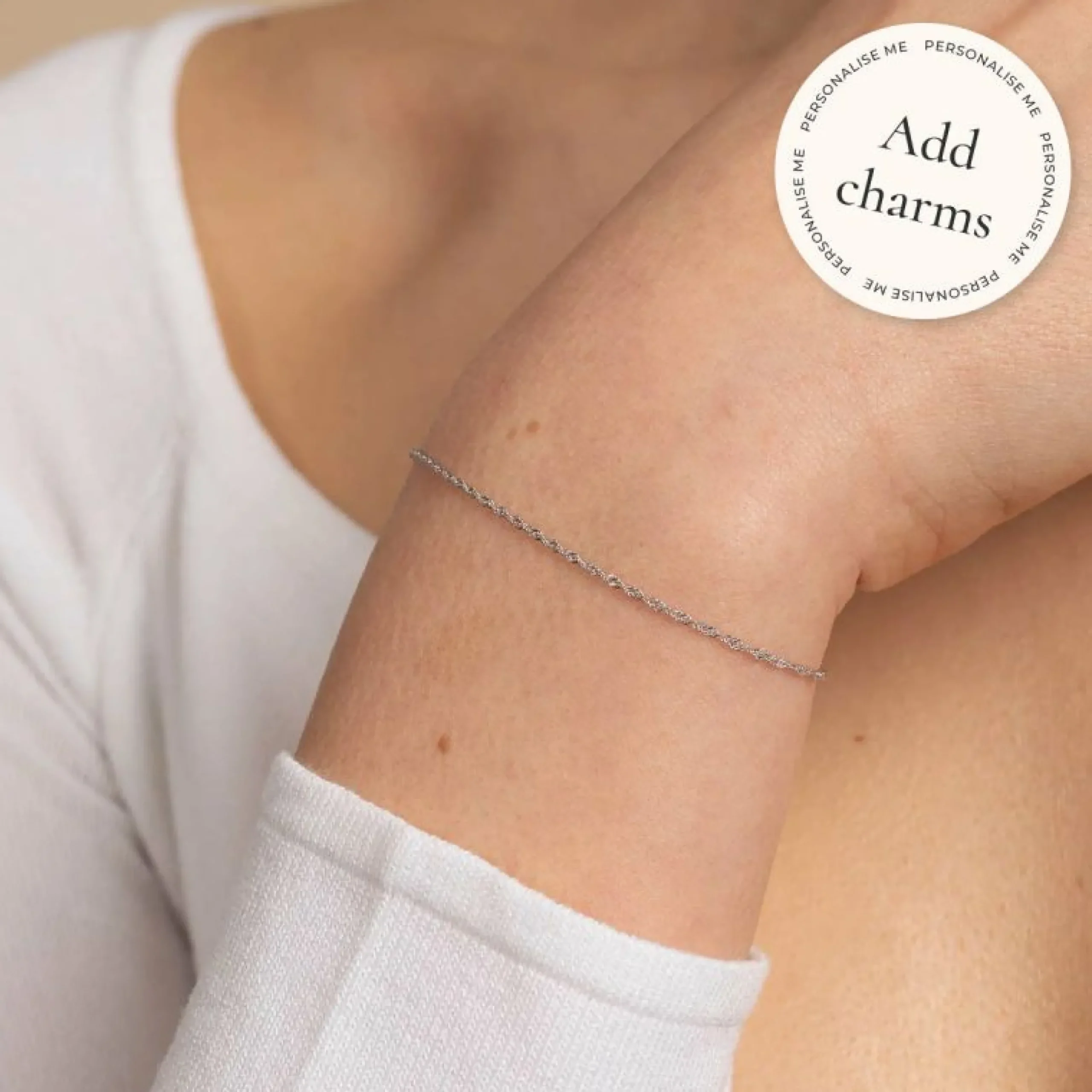 astrid_chain_bracelet_in__1-3.webp Astrid Chain Bracelet in Solid White Gold