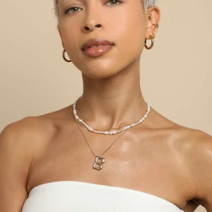 B Initial Bold Pendant Necklace in Gold