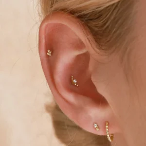 Beaded Curved Piercing Stud in Solid Gold