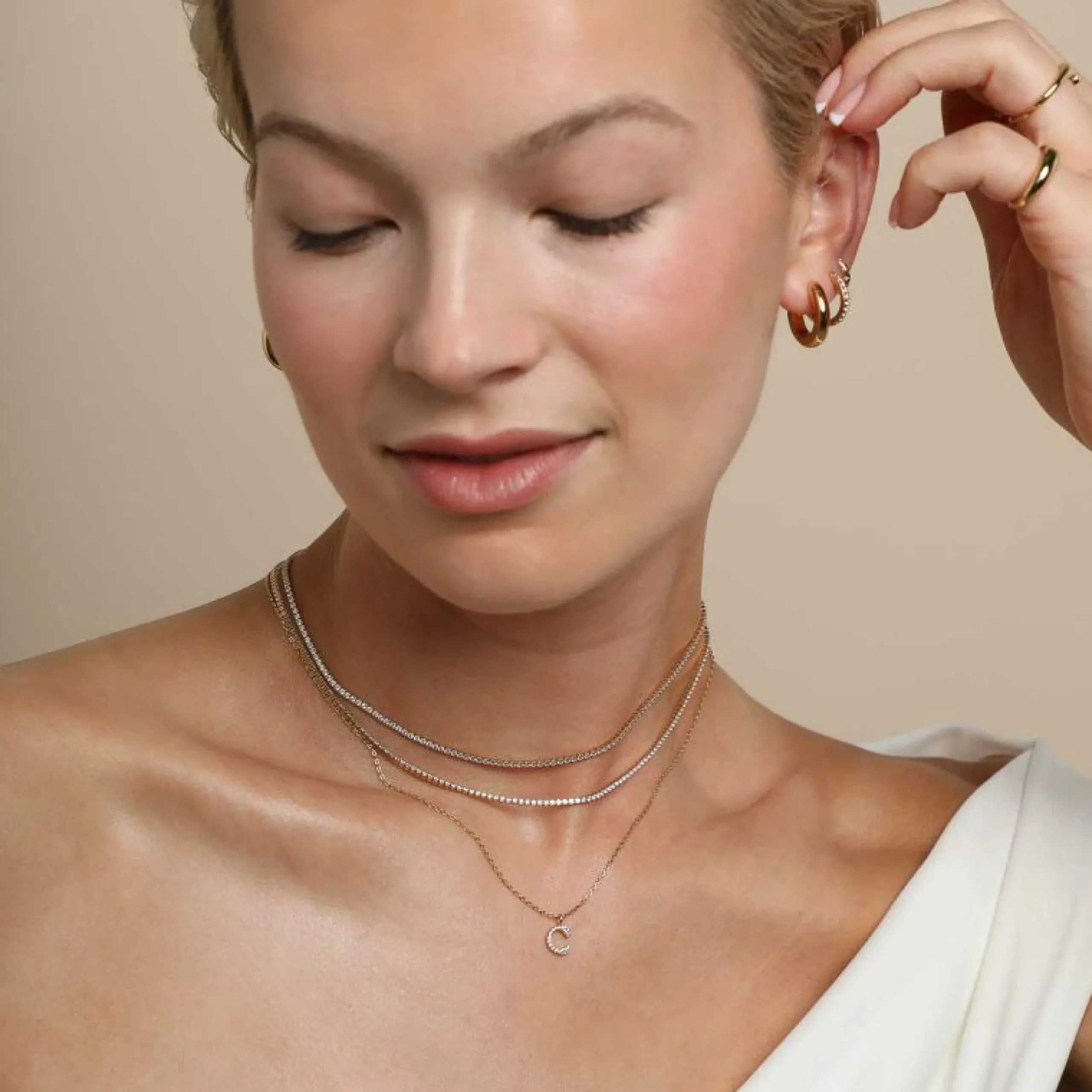 c_initial_pav_pendant_nec_3.webp C Initial Pavé Pendant Necklace in Gold