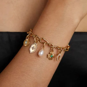 Clover Talisman Charm in Gold