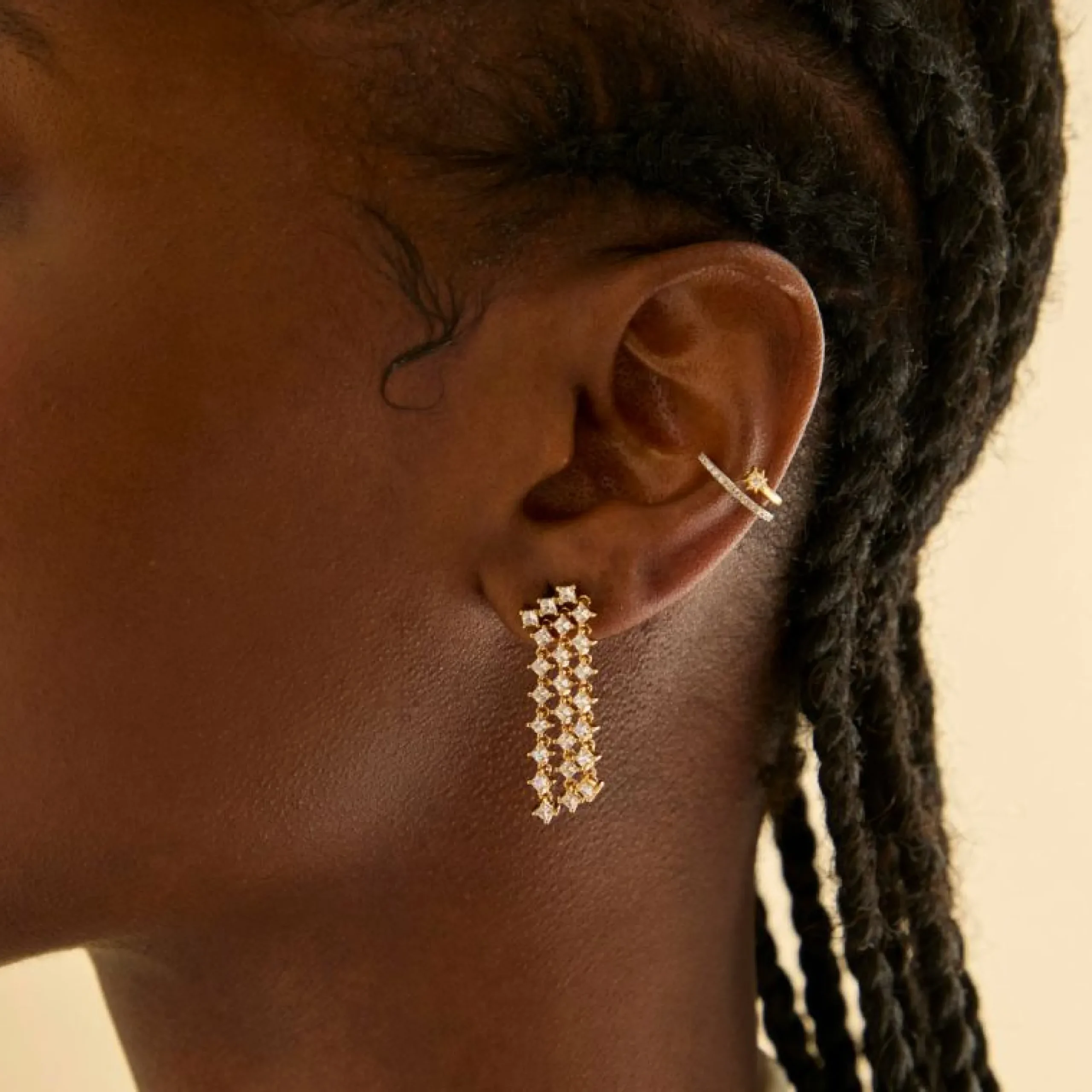 cosmic_illusion_crystal_e_4.webp Cosmic Illusion Crystal Ear Cuff in Gold