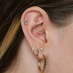 Emerald Curved Piercing Stud in Solid Gold