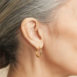 Essential Medium Hoops in Gold
