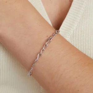 Infinite Slim Chain Bracelet in Silver